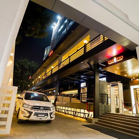 Essotto Recreation Hub Hotel Bangalore Buitenkant foto