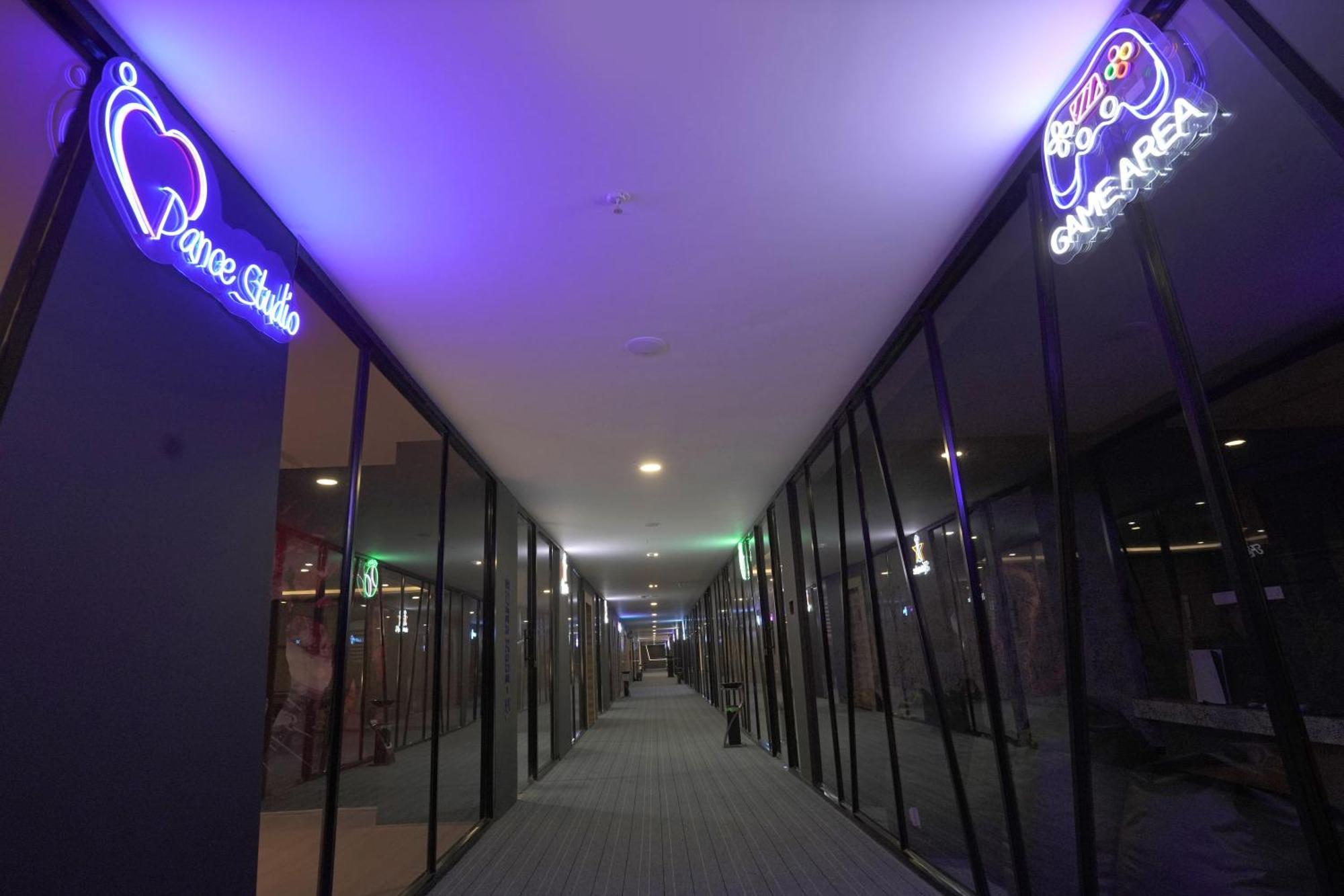 Essotto Recreation Hub Hotel Bangalore Buitenkant foto
