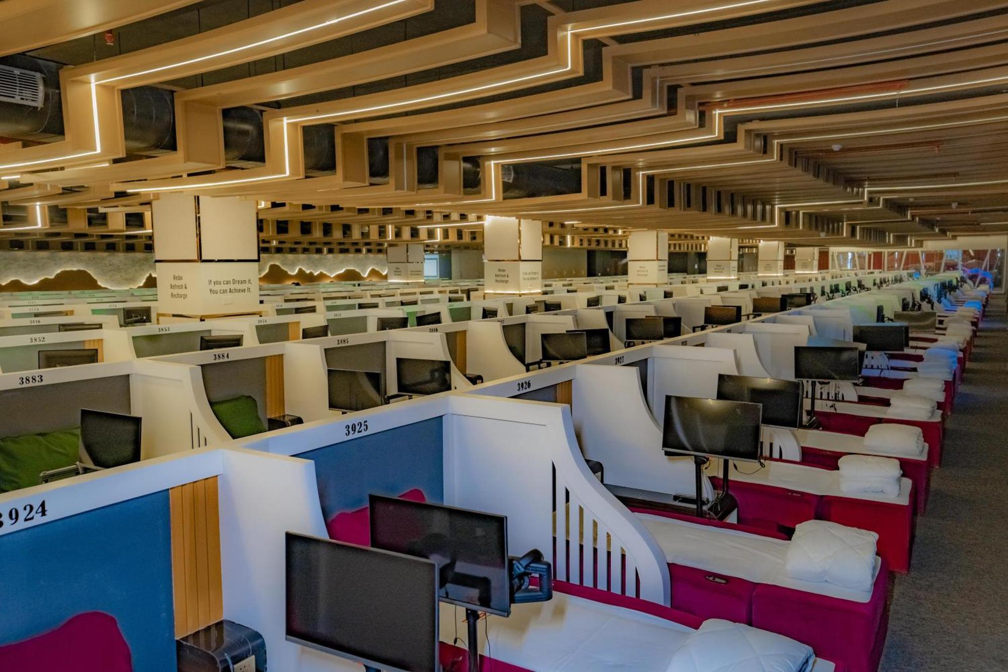 Essotto Recreation Hub Hotel Bangalore Buitenkant foto
