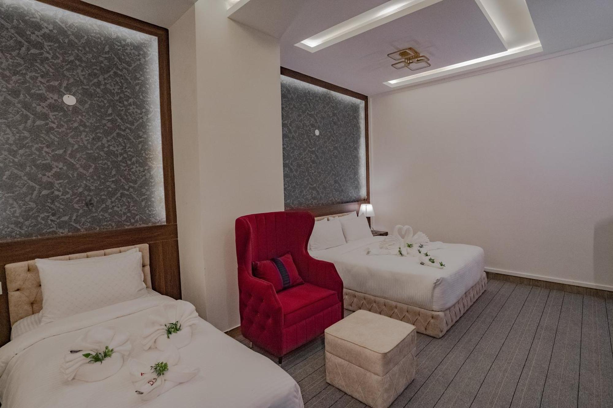 Essotto Recreation Hub Hotel Bangalore Buitenkant foto